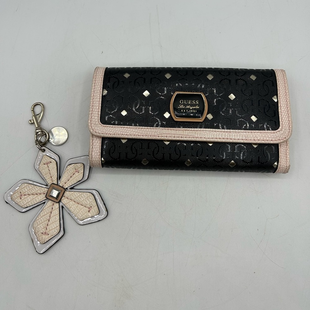 Guess G-Logo Wallet & Keychain/Purse  charm Black/Pale Pink